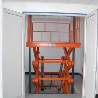 剪叉式升降货梯